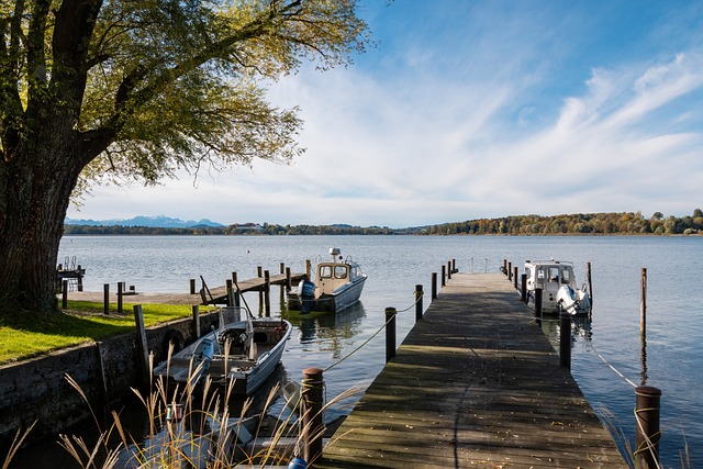 利物浦对施洛特贝克表现出浓厚兴趣，有望在2026年夏天转会，转会费可能达5000万英镑。